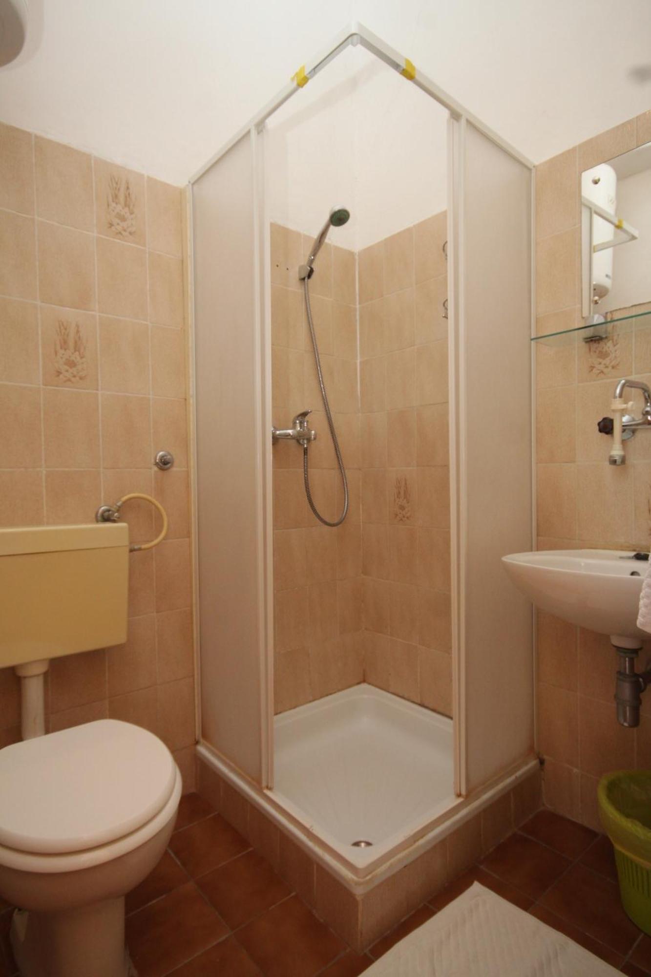 Rooms By The Sea Pasman - 8223 Phòng bức ảnh