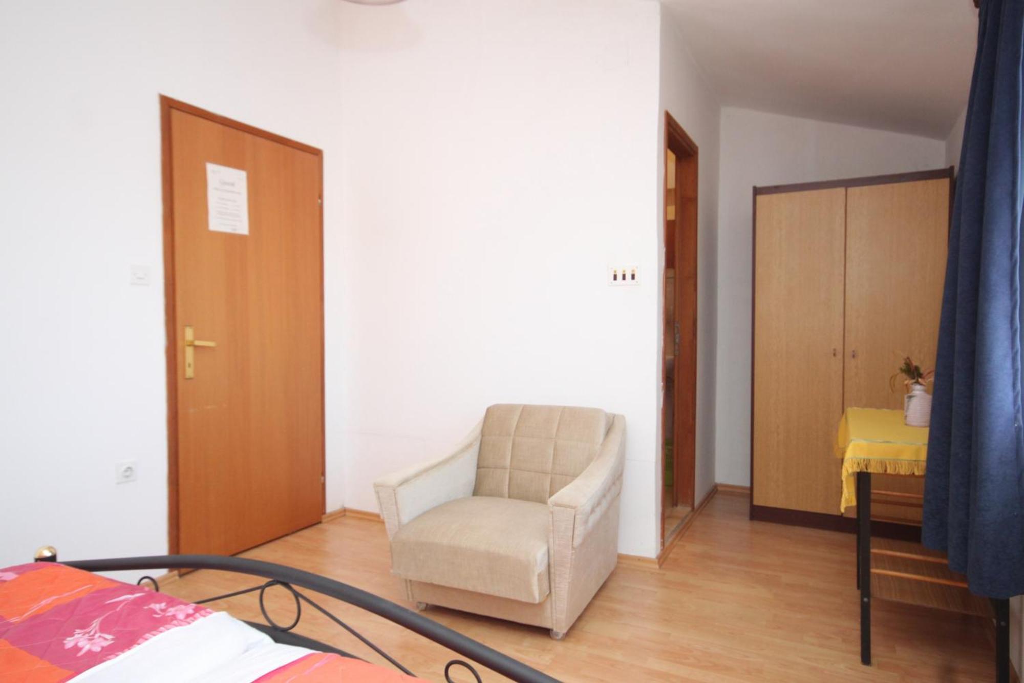 Rooms By The Sea Pasman - 8223 Phòng bức ảnh
